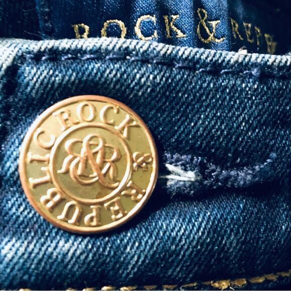 Rock & Republic Dark Blue Denim Kendra Curvy Low Rise Women’s Jeans - Picture 4 of 16